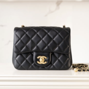 샤넬 24K 클래식 플랩 골든볼 미니백