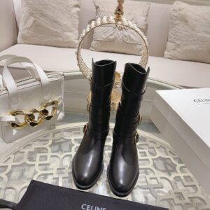 셀린느(CELINE) 블랙 레더 버클 미들부츠