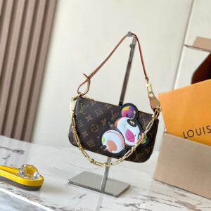 루이비통 Pochette Accessoires