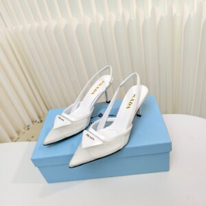 프라다(PRADA) 화이트 포인티드토 슬링백 힐 7.5cm