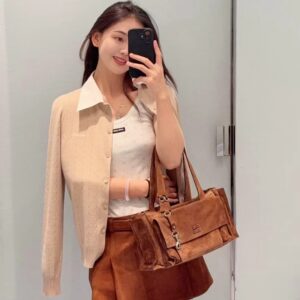 미우미우 26SS 카라 니트 가디건 1