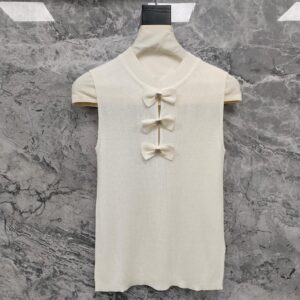 샤넬 26 CC 로고 리본 포인트 슬리브리스 니트 탑 크림화이트