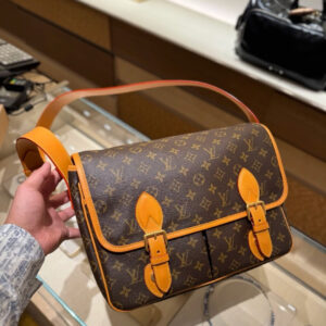 루이비통 Satchel