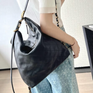 샤넬 Chanel Deauville Bucket Tote Bag