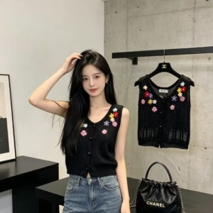 미우미우 MIUMIU 플라워 자수 크롭 니트 조끼 슬리브리스 베스트 블랙 1