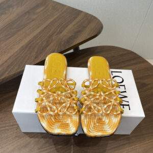 로에베(Loewe) 26ss 페탈 아나그램 슬라이드
