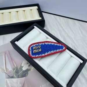 미우미우 헤어핀