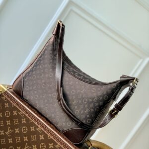 19.0×30.0×10.0cm。