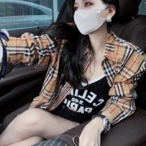 버버리 클래식 체크 버튼다운 셔츠