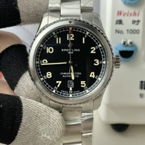 브라이틀링 에비에이터8 41mm