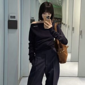 미우미우 25 울 보트넥 스웨터