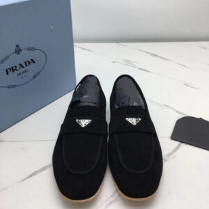 프라다 로퍼
