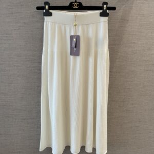 로로피아나 스커트