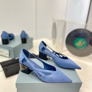 프라다 펌프스