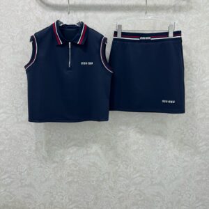 미우미우 상하의 세트