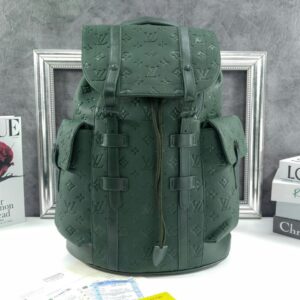 루이비통 M24428 크리스토퍼 MM