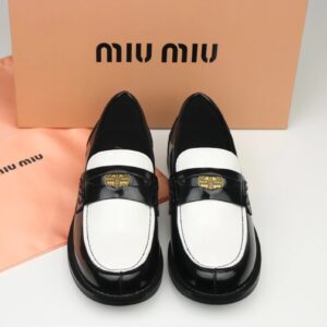 미우미우 페니 로퍼