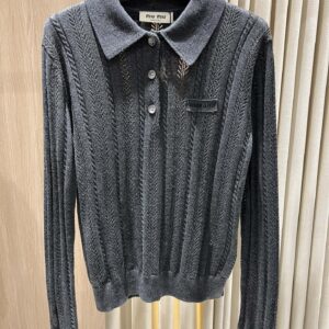 미우미우 카라 니트