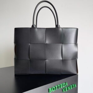 BOTTEGA VENETA 보테가베네타 스몰 아르코 스트랩 토트백 766954V29E01091