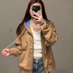 로에베 미니 아나그램 자수 집업 후드티 (카멜 브라운)