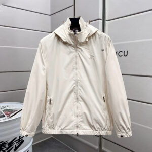 [M~3XL]버버리 EKD 자수 바람막이 크림