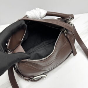 로에베 스몰 퍼즐 바이커 백 A510S21XC7.CIL0011330974