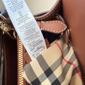 BURBERRY 버버리 스몰 타이틀 백 블랙 8025269
