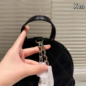 샤넬 2025-26 가을-겨울 백팩 AS5793-B22037-94305