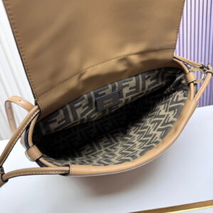 FENDI 펜디 가죽 백팩 브라운 8BZ057AYJ1F19P8