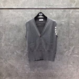 [대리석집] 톰브라운 조끼니트 정품급 (남성용)