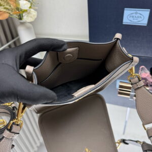 PRADA 프라다 가죽 미니 숄더백 1BH191_2DKV_F03QH_V_7NO