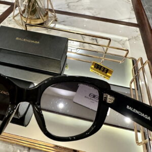 발렌시아가 로고 템플 선글라스 BB0295SK-001