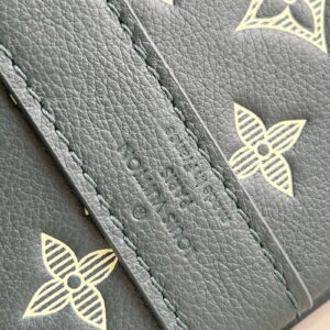 LOUIS VUITTON 루이비통 키폴 반둘리에 50 M27179