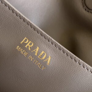 PRADA 프라다 다다 스몰 나파 가죽 핸드백 1BG586_2DX8_F073X_V_OOO