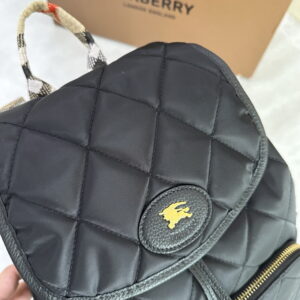 BURBERRY 버버리 홀스슈 백팩 81143941
