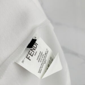 [M~3XL]펜디 FF로고 그래피티 페인팅 반팔 티셔츠 2color