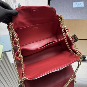 PRADA 프라다 Tumulte 스몰 나파 가죽 백 1BD395_2DX8_F0D28_V_COO