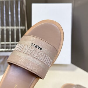 [225~265]디올 Dway 플랫폼 뮬 파우더 베이지 (굽 8cm) KCO425CEY_S51U
