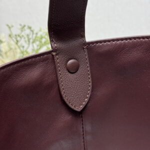 PRADA 프라다 버클 벨트가 달린 가죽 버킷 백 1BE085_2CY9_F0NBL_V_SBO