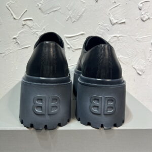 [255~300] BALENCIAGA 발렌시아가 스트라이크 플랫폼 더비 블랙 820930WCDA11000