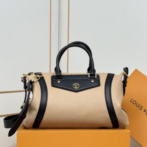 LOUIS VUITTON 루이비통 LV 바이커 PM M26640