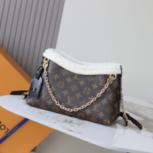 LOUIS VUITTON 루이비통 캐리올 BB M26568