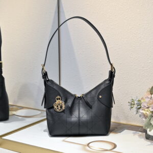 디올 Voyage 스몰 백 M2845UNUO-M900
