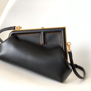 FENDI 펜디 퍼스트 클러치 백 블랙 8BP129ABVEF0KUR