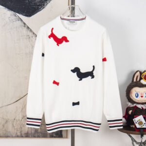 [M~2XL]톰브라운 화이트 & 레드 강아지 자수패치 니트 화이트