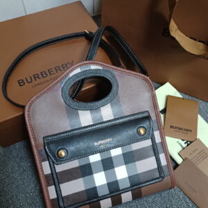 BURBERRY 버버리 빈티지체크 포켓 미니 토트백 8071386