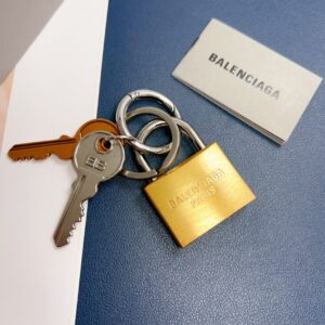 발렌시아가 24SS 키 자물쇠 키링 balenciaga