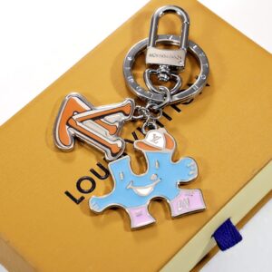 루이비통 LV 퍼즐 키링 LOUIS VUITTON