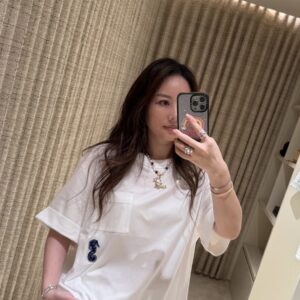 샤넬 CC 로고 포켓 오버핏 반팔 티셔츠