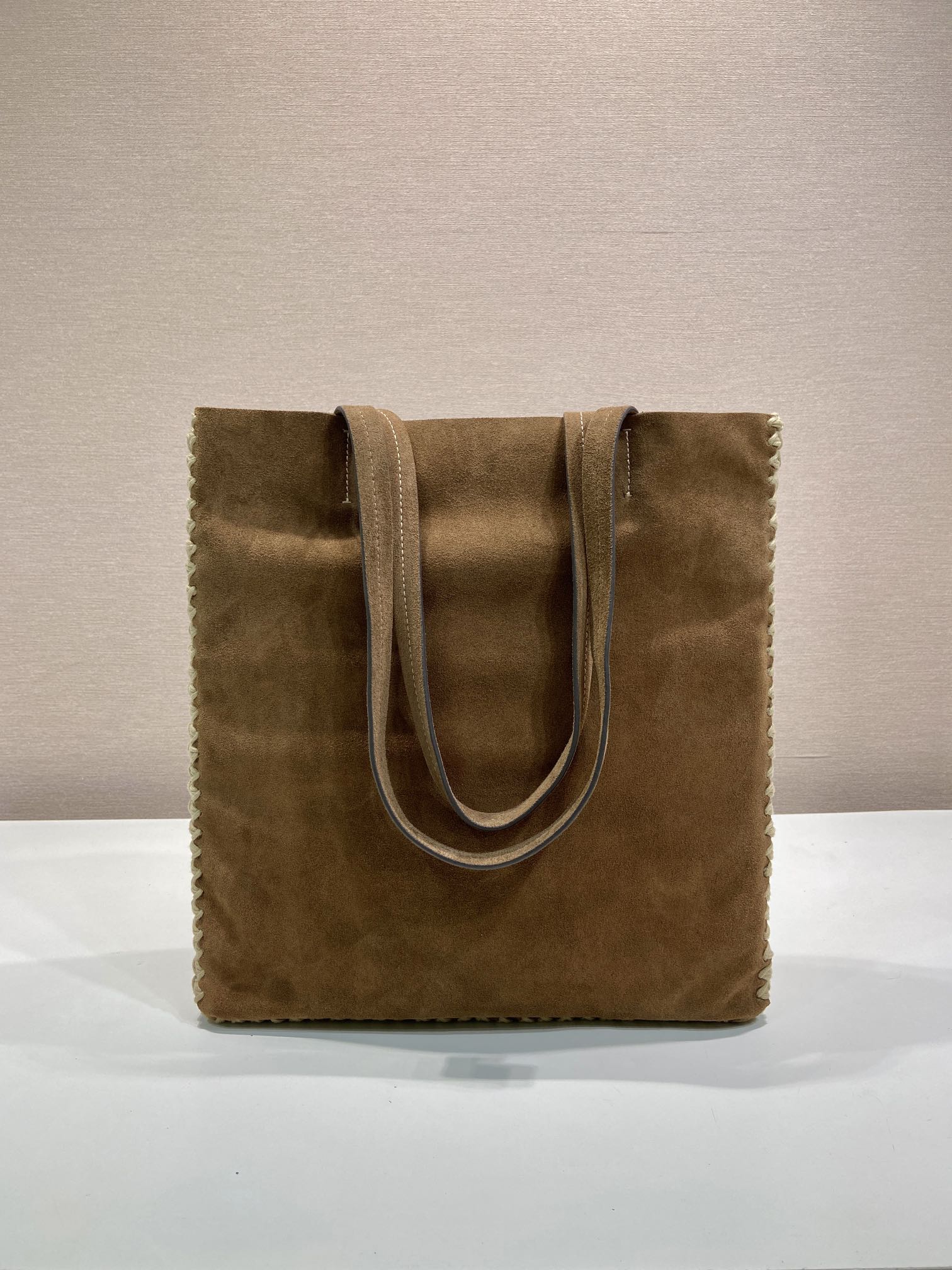 프라다 라지 스웨이드 & 크로셰 토트백 - 이미지 14